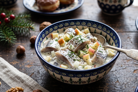Śledzie w Śmietanie (Traditional Polish Herring in Sour Cream)