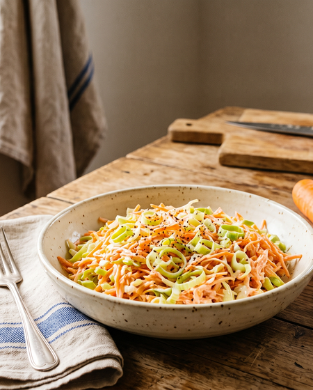 Surówka z Pora i Marchewki (Traditional Polish Leek & Carrot Salad)